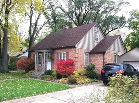 Building Photo - 306 N Blackhawk Ave