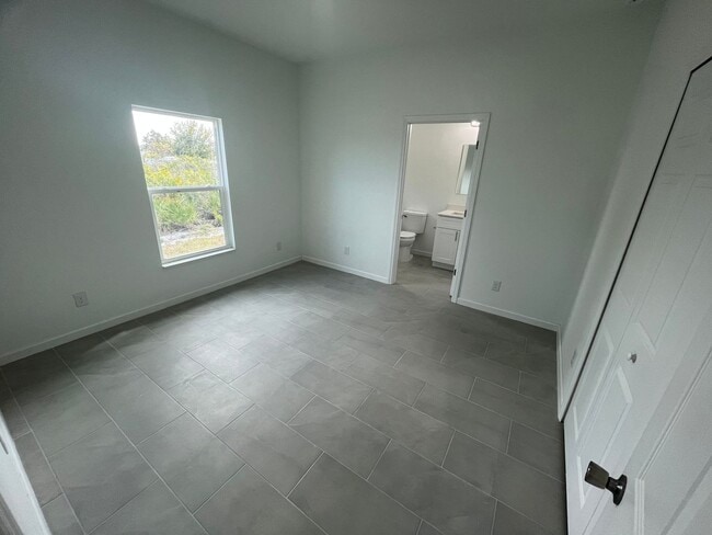Building Photo - Delightful & Brand New 2 Bed-2 Bath Retreat in Lehigh Acres!