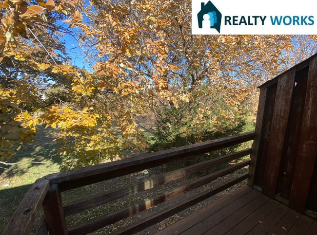 Building Photo - Beautiful 3 Bedroom Townhome