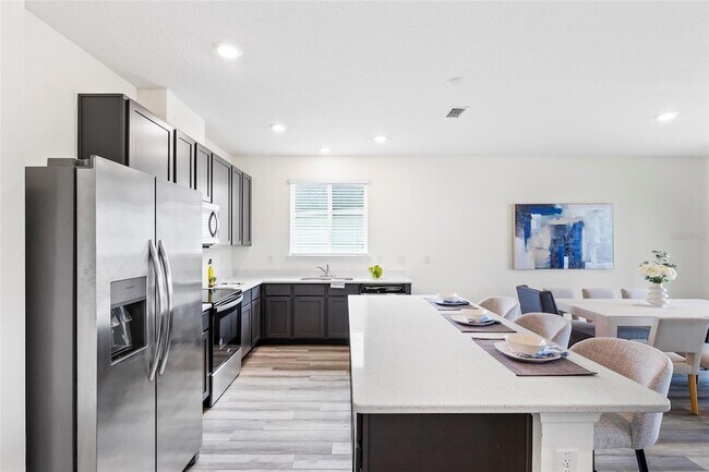 Building Photo - 85 Las Casitas Blvd