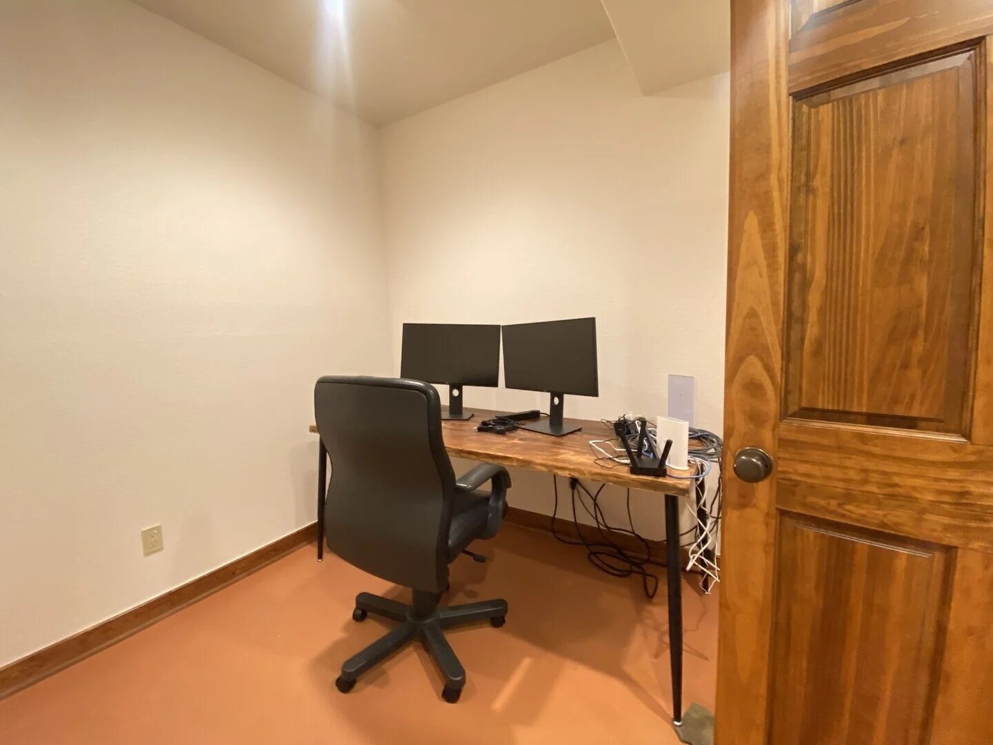 2nd office downstairs - 850 Blacksmith Rd