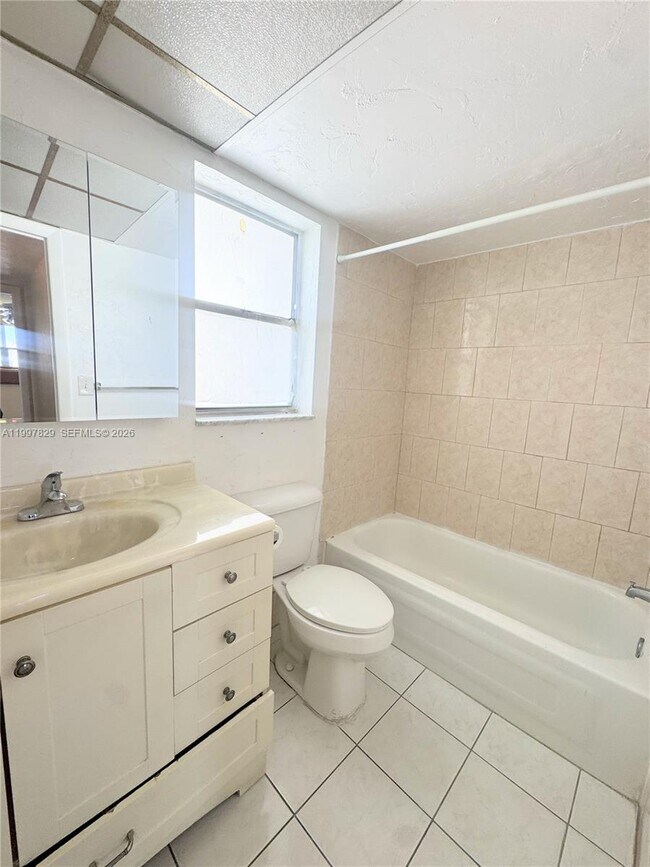 Building Photo - 8200 Sunrise Lakes Blvd