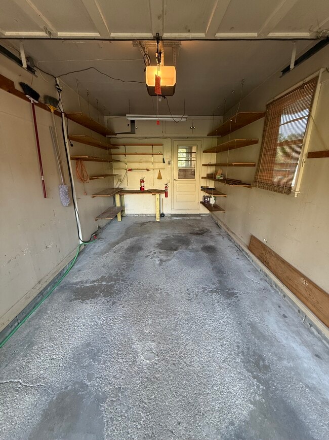 Building Photo - 2020 N 61st St