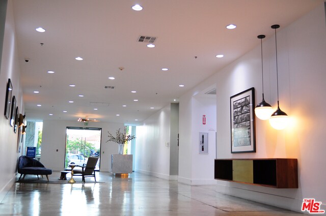 Building Photo - 1115 Sunset Blvd