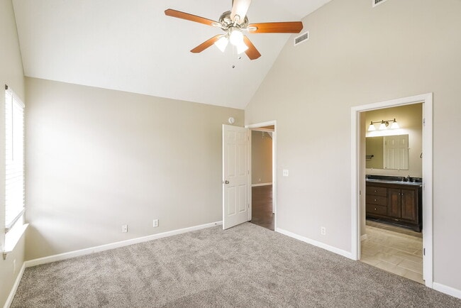 Building Photo - 4229 Nandina Ct