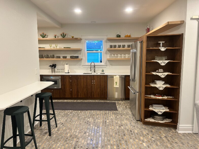 Building Photo - 1726 E 13th Ave