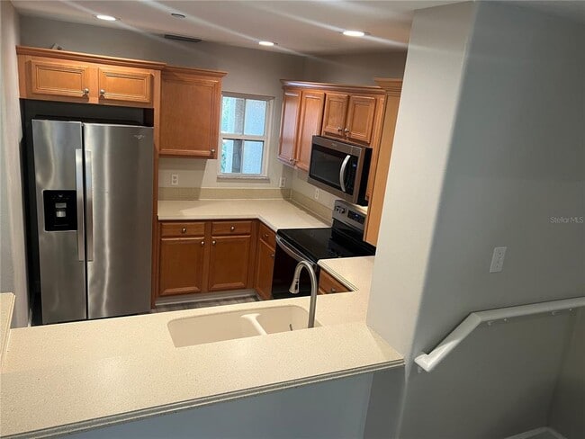 Building Photo - 7350 Black Walnut Way