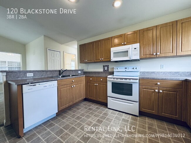 Building Photo - 120 Blackstone Dr