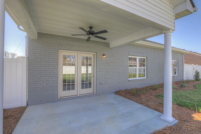 Building Photo - BRAND NEW 3 Bed 2 Bath Home with Fenced in...