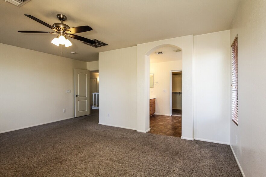 Building Photo - 12641 W Colter St