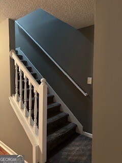 Building Photo - 6213 Hickory Ln Cir