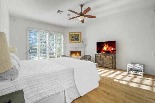 Building Photo - 34620 Via Josefina Dr