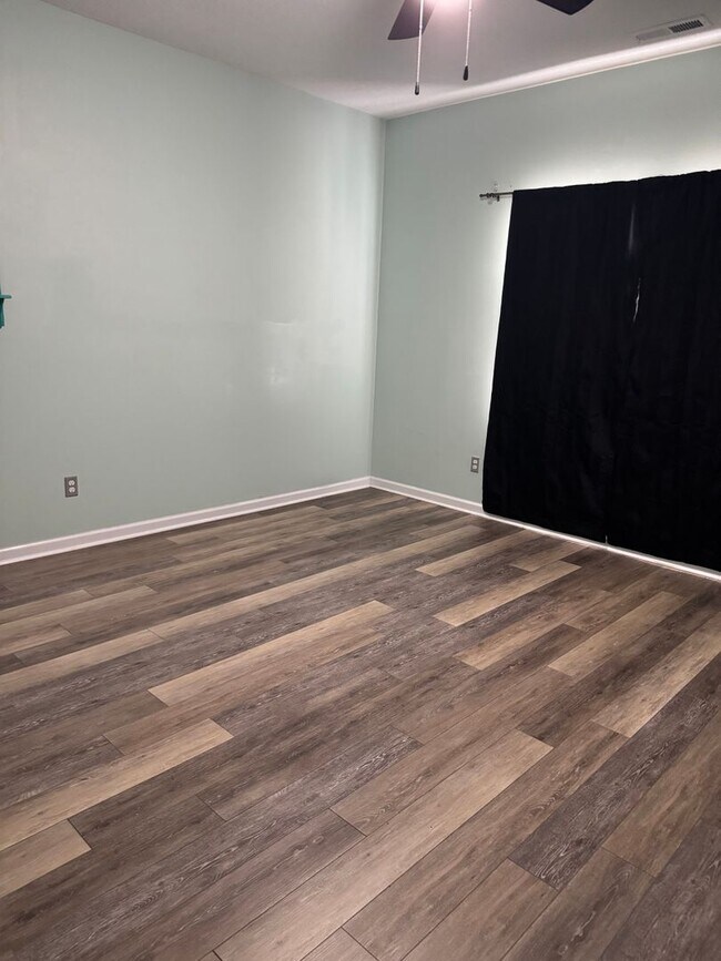 Building Photo - 157 Prelude Dr