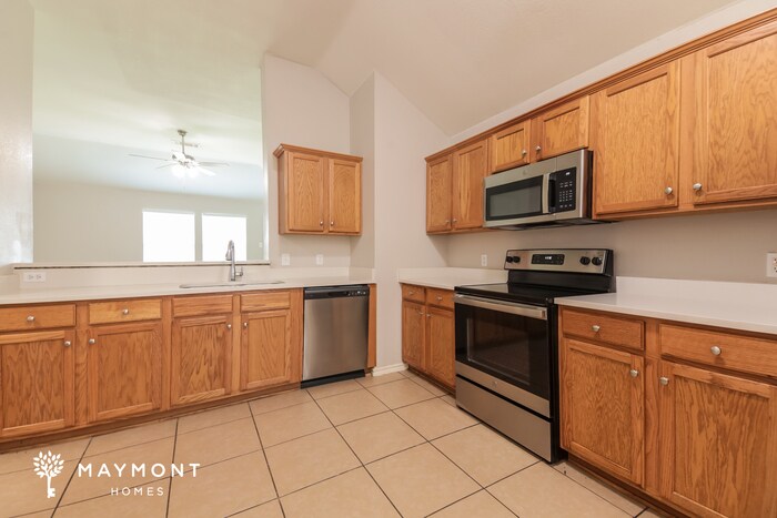 Building Photo - 1013 Bainbridge Ln