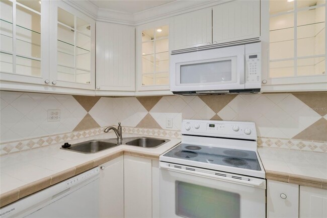 Building Photo - 304 Cherokee Ct