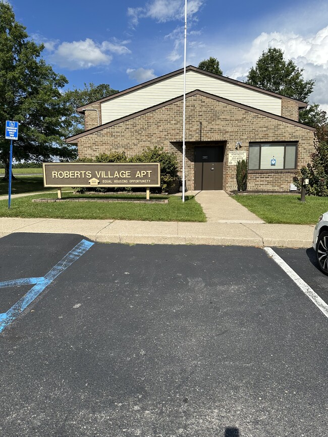 Building Photo - Roberts Village Apartments