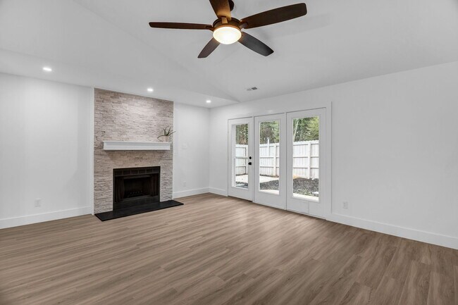 Building Photo - 1413 Grantland Pl