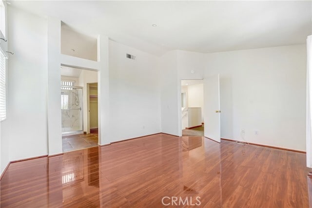 Building Photo - 12328 Edgecliff Ave