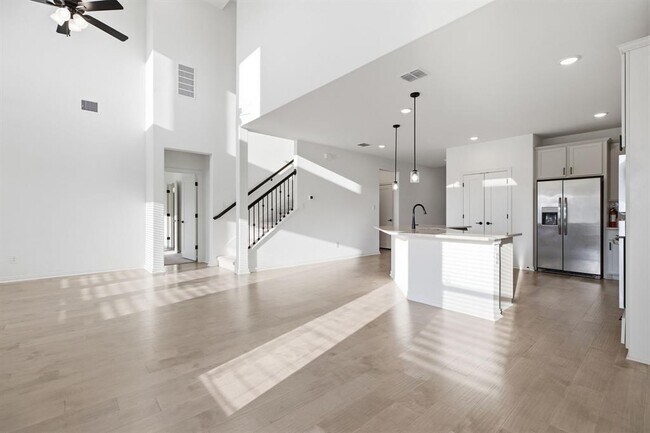 Building Photo - 13720 Jon Ryan Rd
