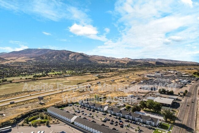 Building Photo - 5741 S 5th Ave