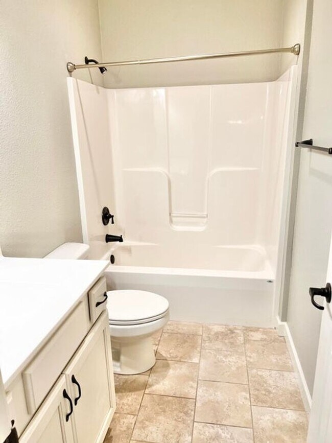 Building Photo - Duplex in Siena Estates at Branson Hills