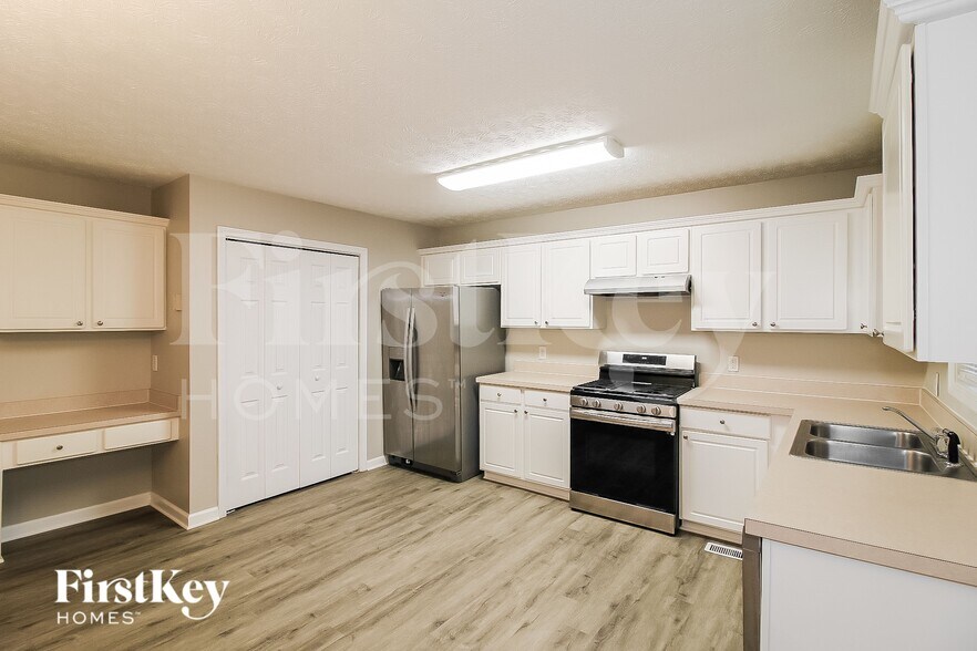 Building Photo - 4860 Wade Valley Way