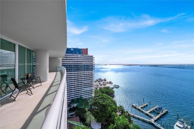 Building Photo - 1643 Brickell Ave