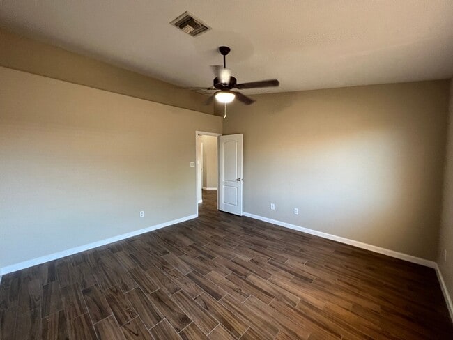 Building Photo - CULDESAC HOME IN ESTRELLA!