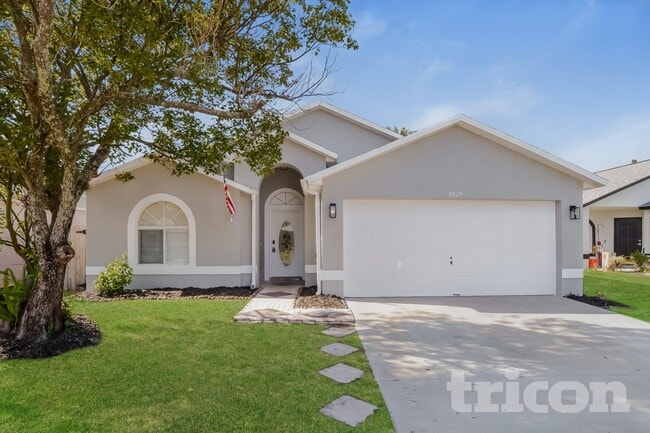 Building Photo - 8829 Lambert Ln