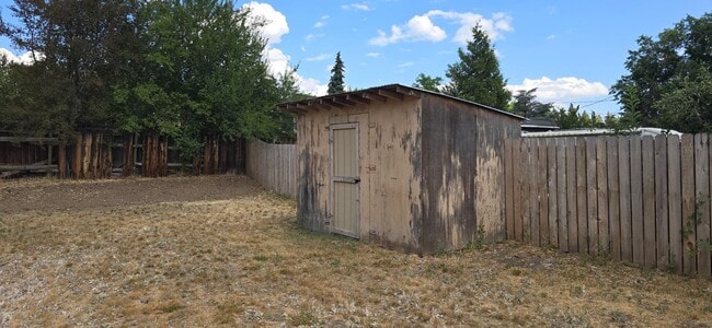 Building Photo - 1219 California Ave