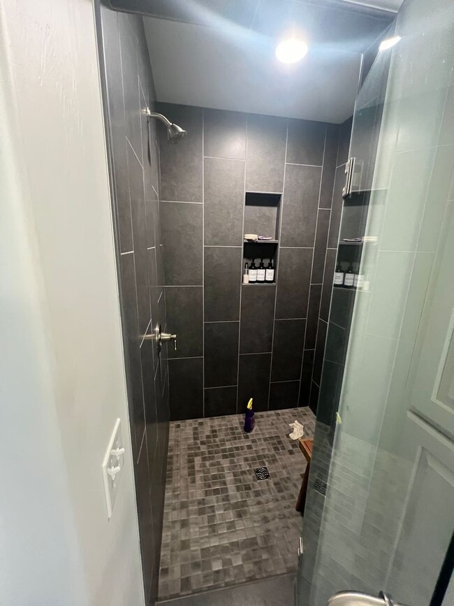 Building Photo - 4 Bed/2.5 Bath Newly Built Single Family Home in Mountain View Meadows W/ Big attached Garage!