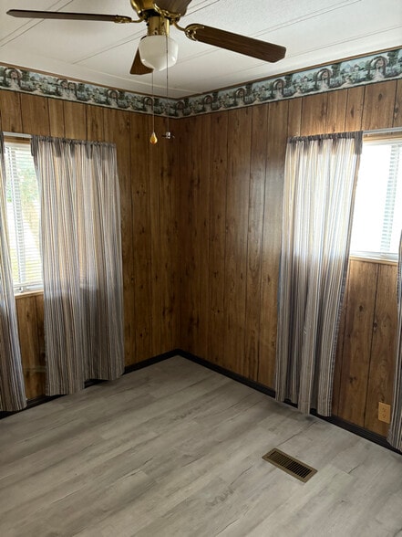 Building Photo - 3276 Mt Tabor Rd