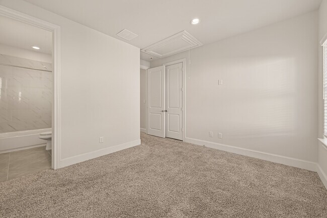 Building Photo - 9663 Kings Cross Station