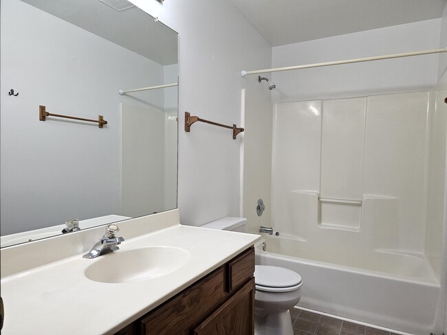 Building Photo - 311 Village Creek Dr