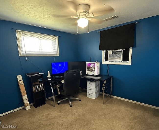 Building Photo - 558 Frost Rd