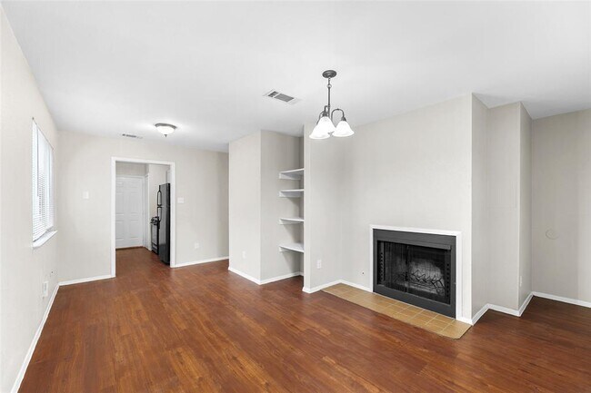 Building Photo - 2107 Conestoga Trail