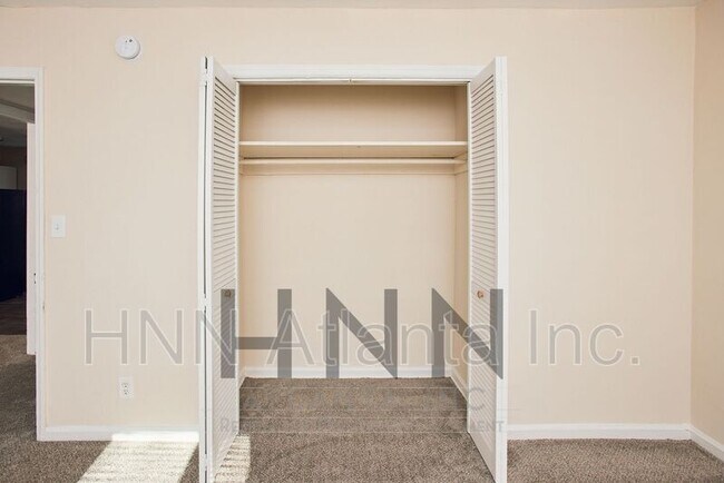 Building Photo - 2157 Lenox Rd, NE