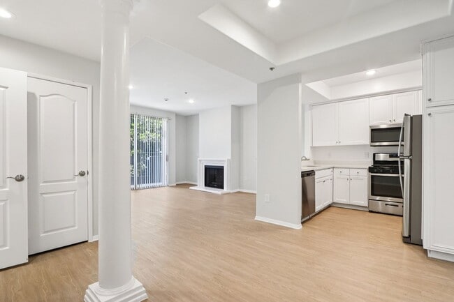 Interior Photo - 2201 Beverly Glen Blvd.