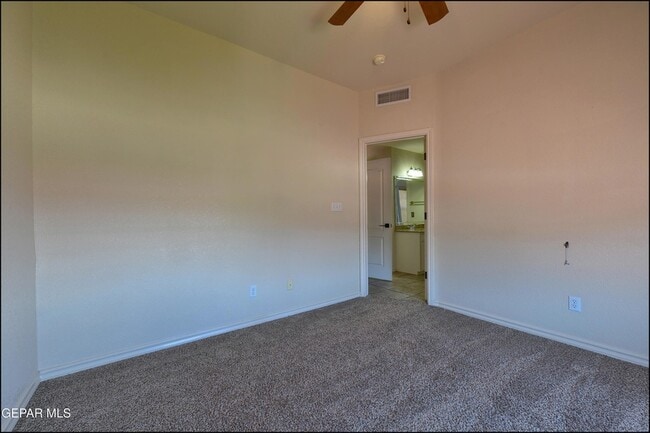 Building Photo - 6732 Pearl Ridge Dr