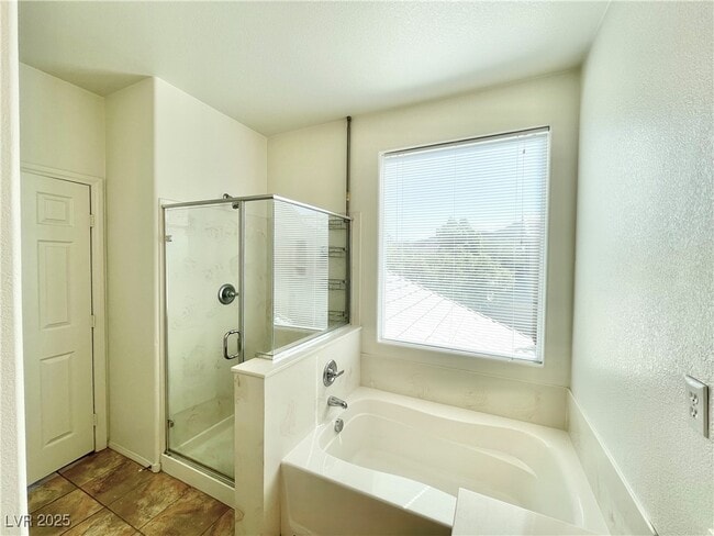 Building Photo - 10073 Pelham Park Ave
