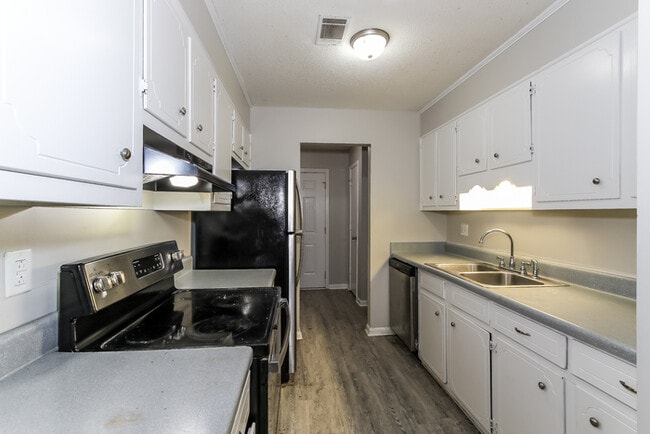 Building Photo - 2509 Shannon Ct