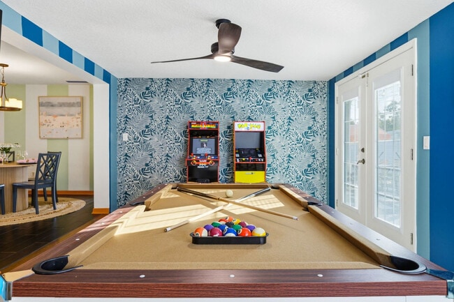 Building Photo - 1132 Gershwin Dr