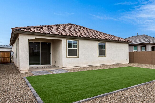 Building Photo - Charming 3-Bed Rental with Spacious Yard