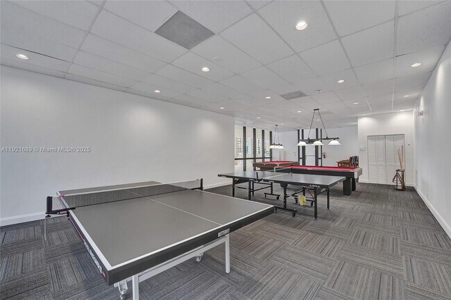 Building Photo - 2401 S Ocean Dr