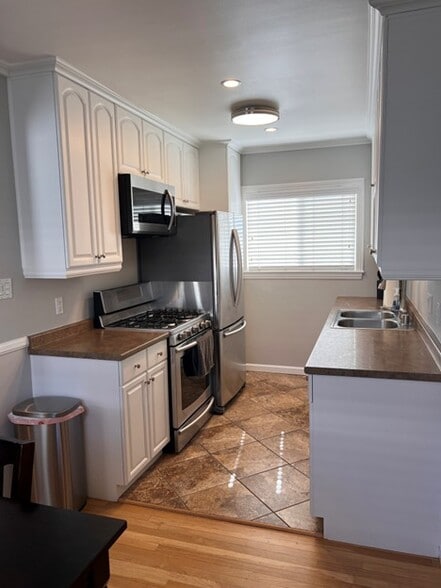 Kitchen - 12713 Venice Blvd