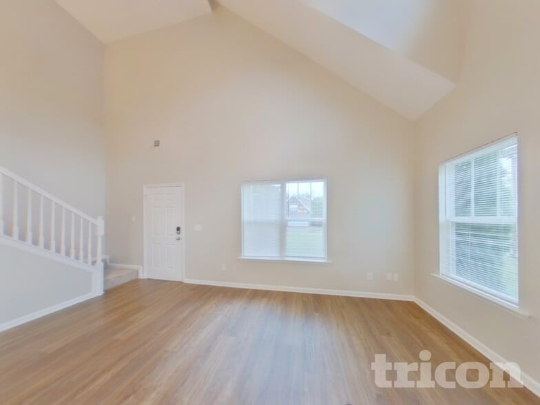 Building Photo - 1444 Bern Dr