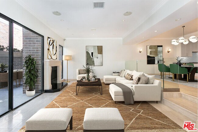 Building Photo - 9323 Burton Wy