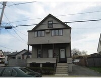 Building Photo - 384 Medford St