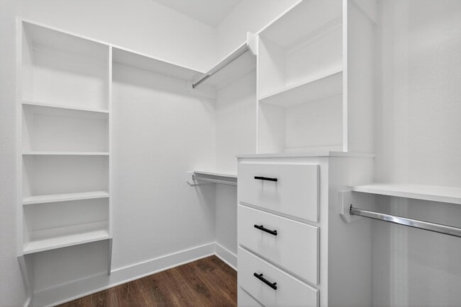 Building Photo - 3411 Nance St