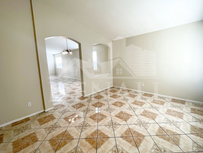 Building Photo - 8930 W Catalina Dr